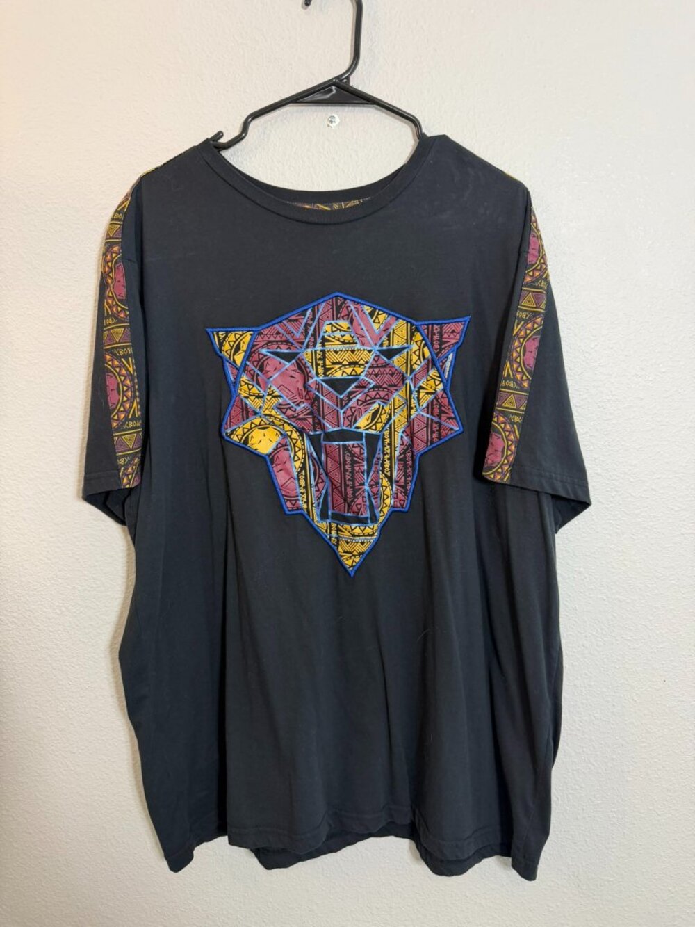 Marvel Black Panther Geometric Graphic Tee XXL Black Tribal Print Short Sleeve S